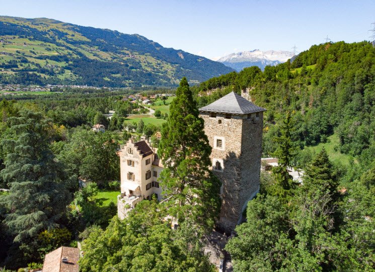 Neu-Süns Castle, Domleschg, Switzerland, Switzerland